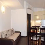 Andrea Apartment *